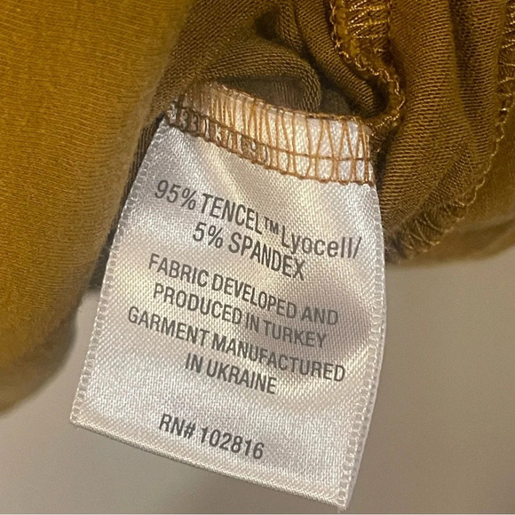 🚩 Final Sale- Garnet Hill | Comfort Jersey Turtleneck - Picture 3 of 6